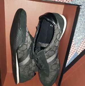 Brand new size 8 sneakers
